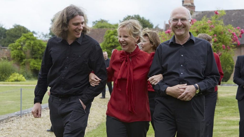 Members of the Lea Singers at Rothamsted Manor, Harpenden in 2014